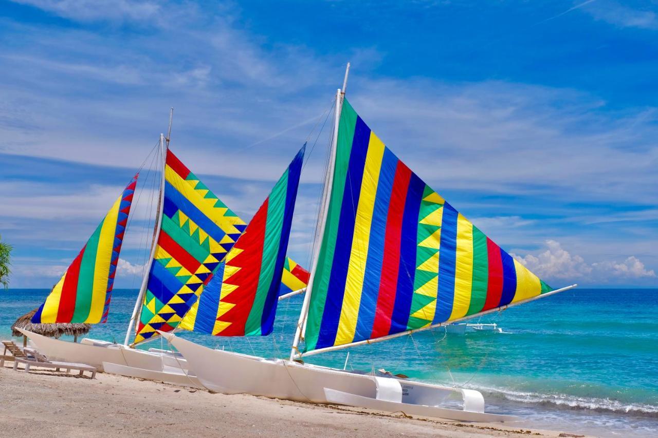 Coco Grove Beach Resort, Siquijor Island エクステリア 写真 A Paraw at Calaguas Island, Quezon, Philippines