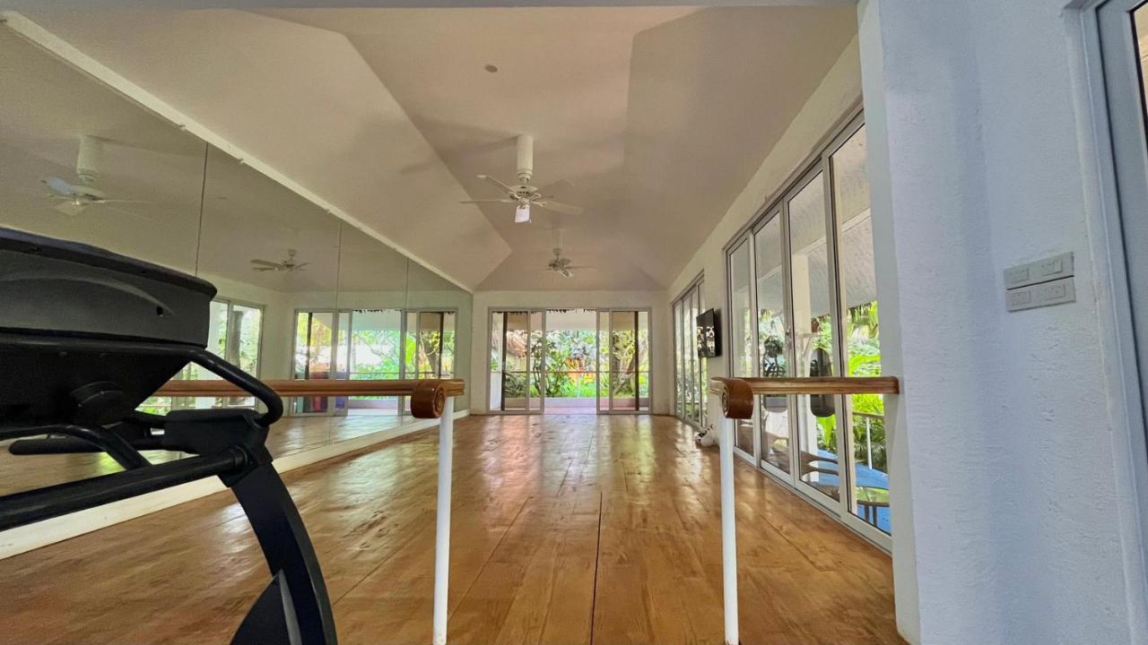 Coco Grove Beach Resort, Siquijor Island エクステリア 写真 The dance studio at the school