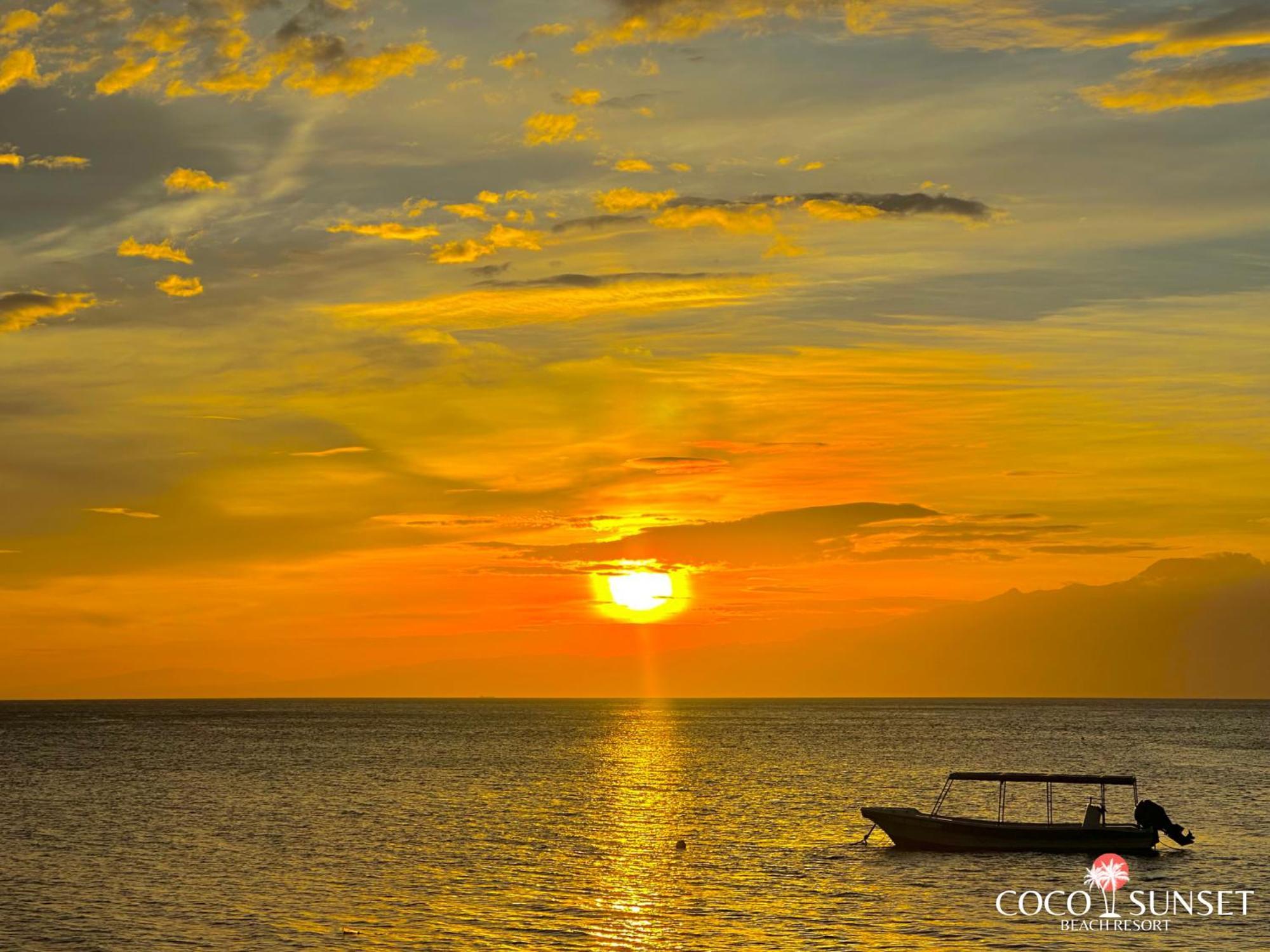Coco Grove Beach Resort, Siquijor Island エクステリア 写真 Sunset at Ooboi